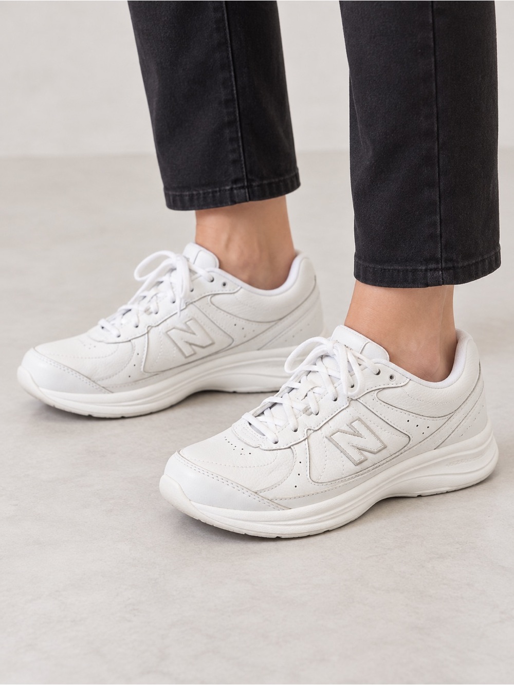 New Balance 577 WW577WT Women’s 10 2A Narrow White Leather Walking Shoes